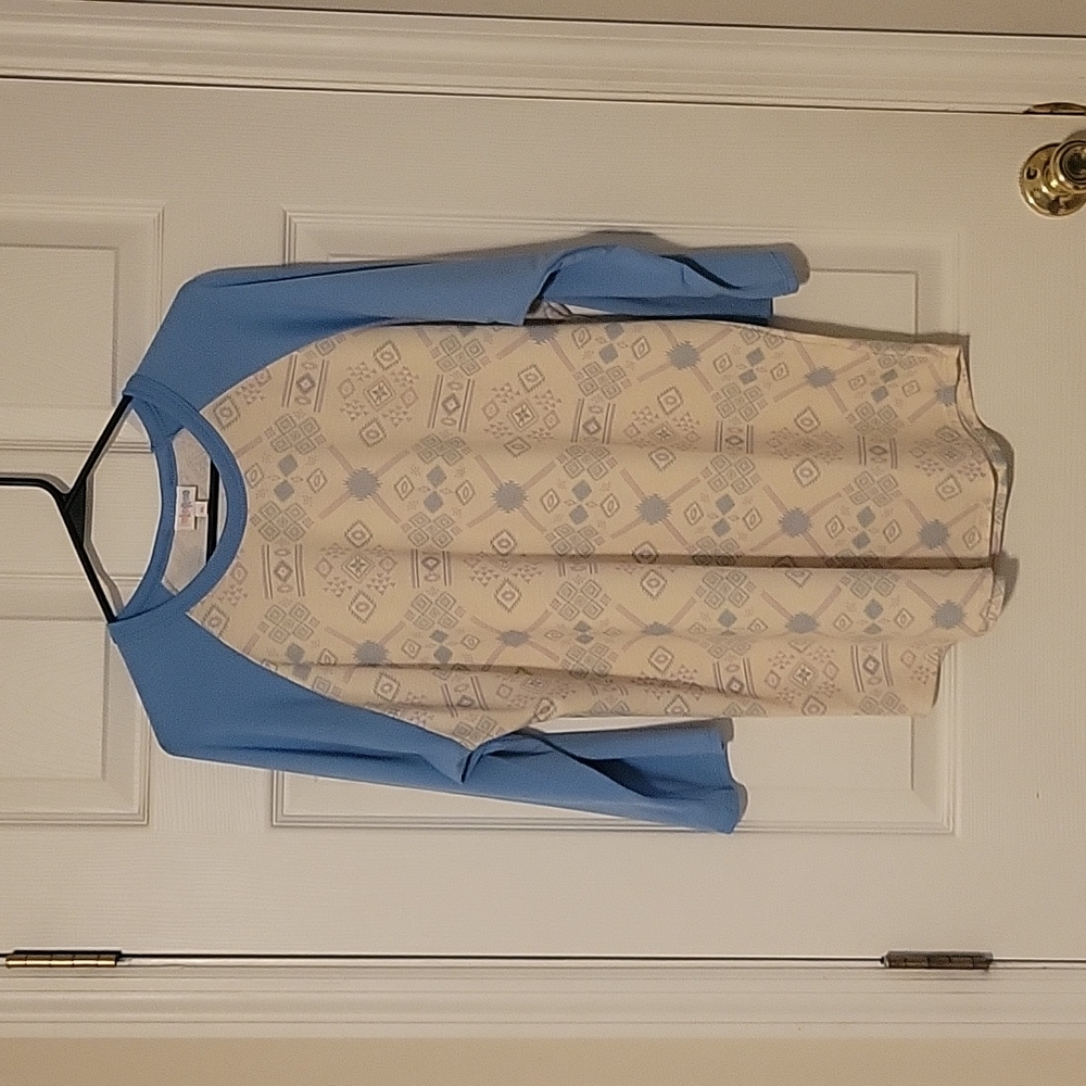 Lularoe Randy shirt